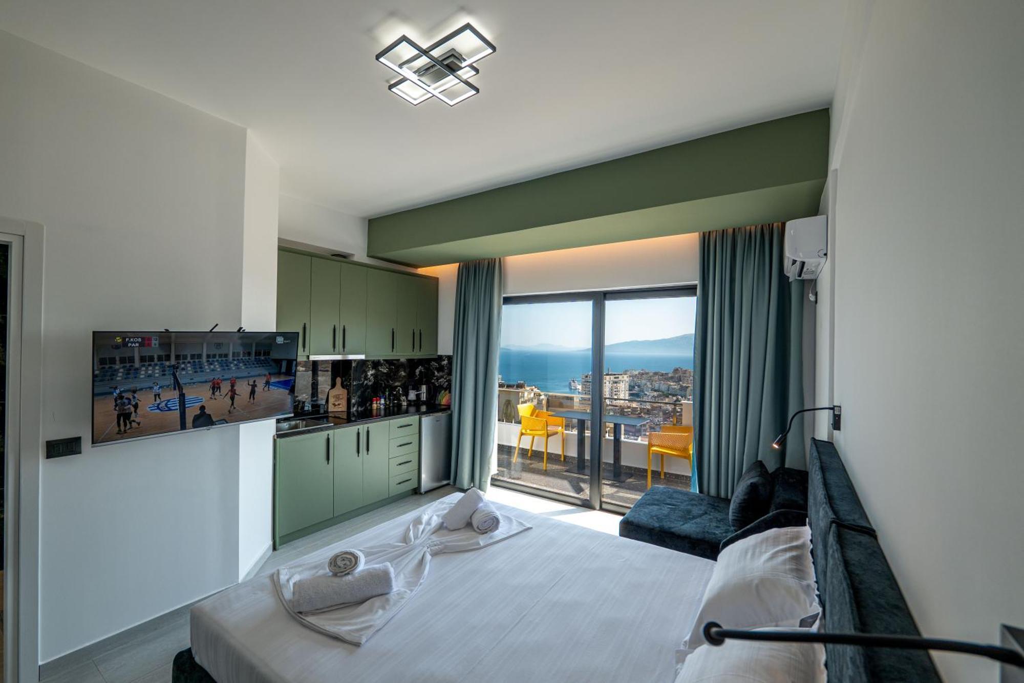 Apartment Euphoria *