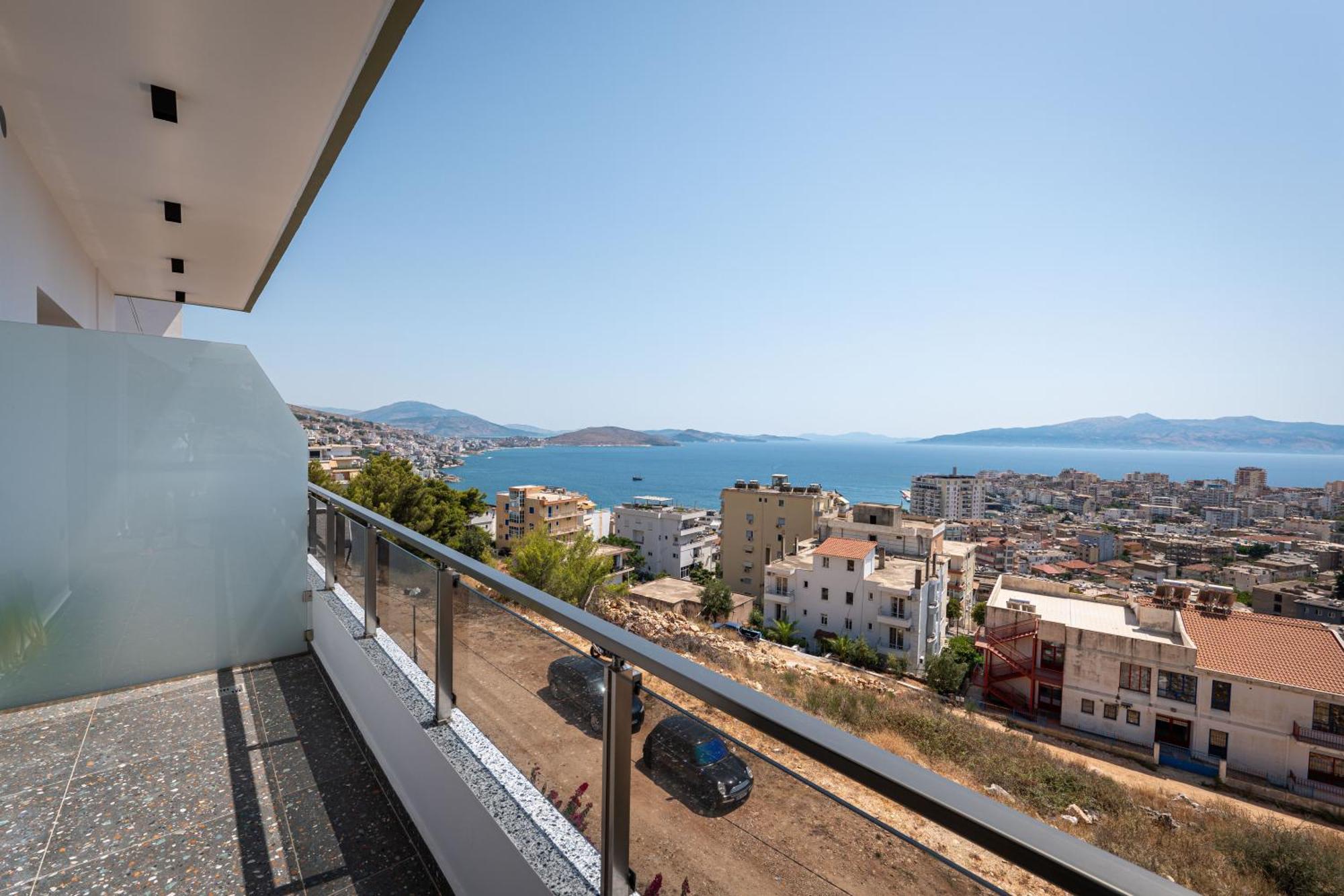 Euphoria Apartment *