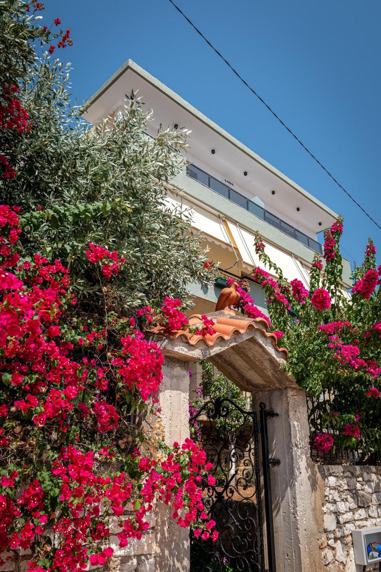 Euphoria Apartment Sarande